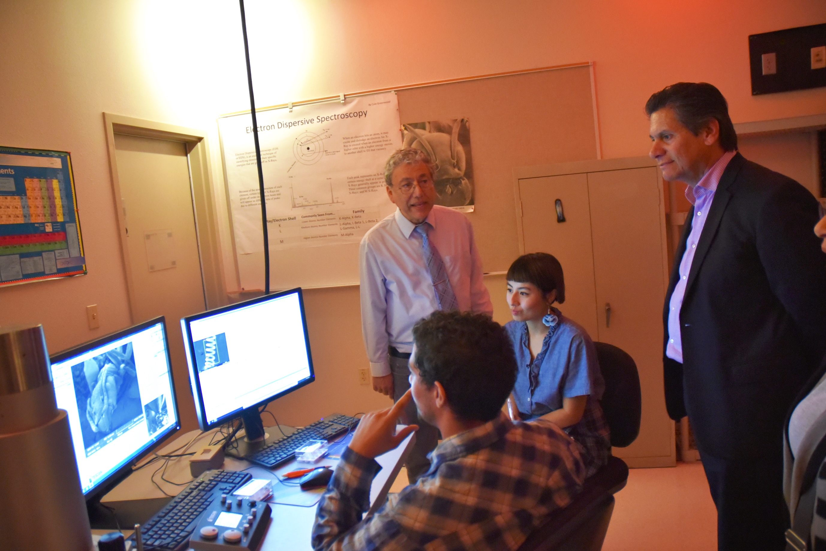 Chancellor Eloy Oakley checks out the electron microscopy laboratories at San Joaquin Delta College.