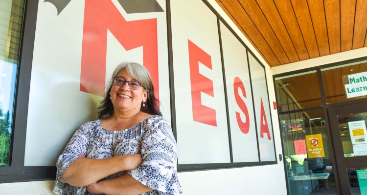 Cassandra Hernandez was recently inducted into the San Joaquin County Mexican American Hall of Fame. Hernandez helps first-generation MESA students at San Joaquin Delta College.