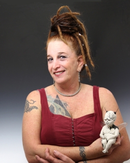 Photo of Artist Amber Aguirre