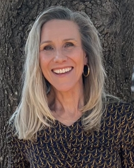 Ginger Holden headshot